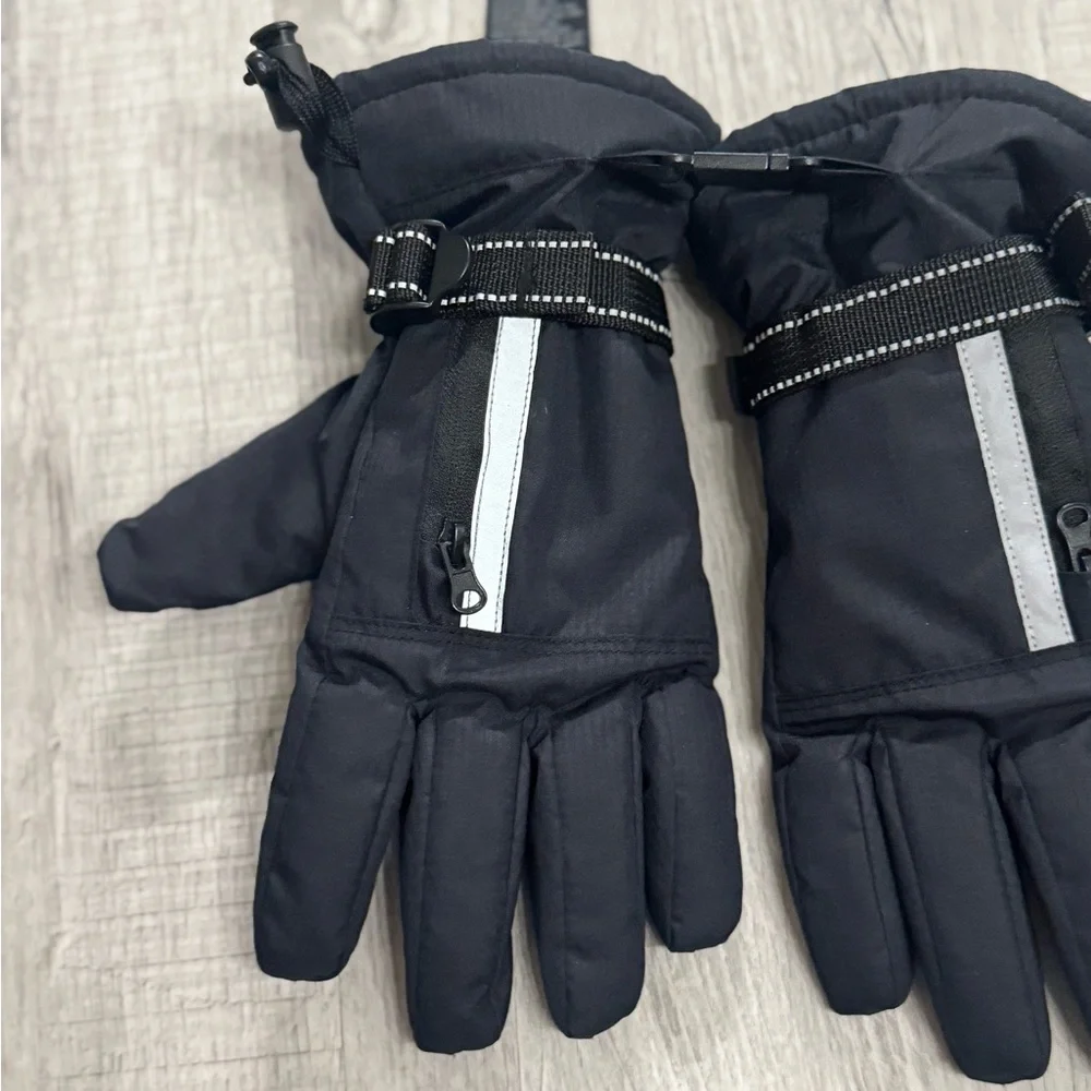 All in Motion Black Winter Gloves with Reflective Stripes
